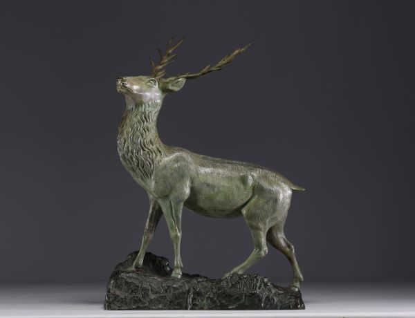 Arthur PUYT (1873-1955) ‘Cerf’ Sculpture in bronze with green patina, circa 1930-40. Signed on the base.