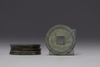 China - set of sixteen sapèques, bronze coins dating from the 17th century