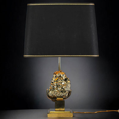 Willy DARO (XX) - Brass and quartz lamp, original black shade, circa 1970-80.