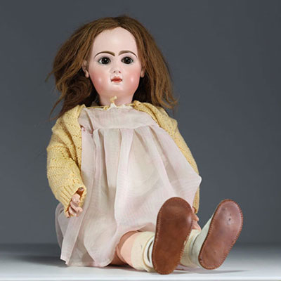 Large doll, probably Jumeau, size 14.