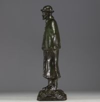 Bronze with green patina representing the Belgian poet Max Elskamp, illegible signature.