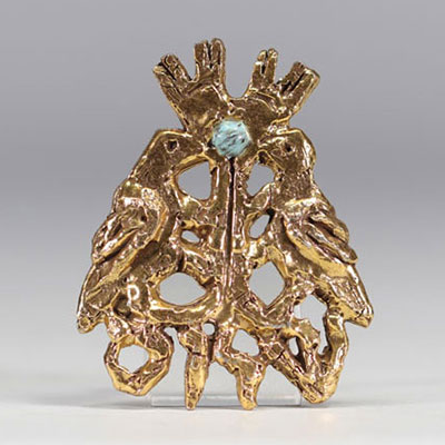 Jacques Lipchitz (1891-1973).  « Jérusalem ».  1970.  Broche en bronze doré et turquoise Dimensions : 7 × 5,7 cm.  Bibliographie : - Catalogue raisonné 