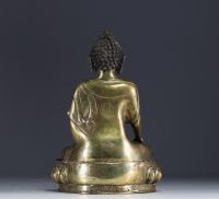 Chine - Bouddha en bronze doré, XXème.