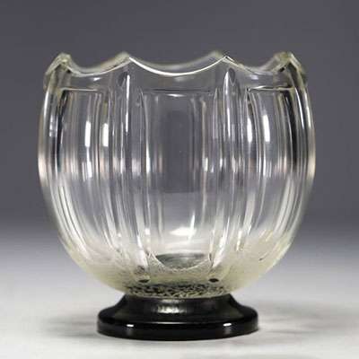 Art Deco vase in frosted crystal with acid-etched decoration.