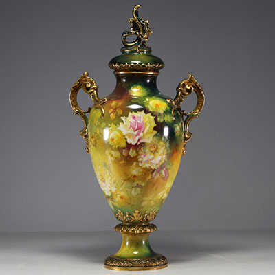 Franz A. MEHLEM (Royal Bonn) - Large covered earthenware vase with floral and gold decoration, artist F. Nage, 19th-20th century.