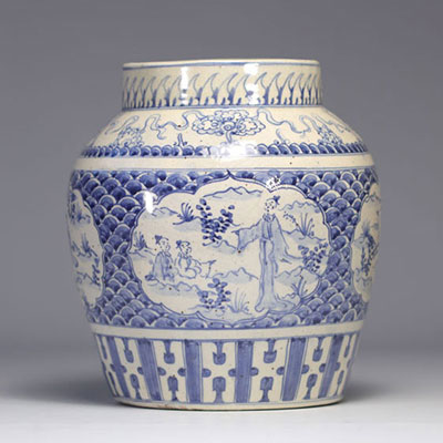 blue white asia vase