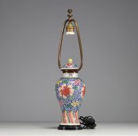 China - Covered vase mounted as a lamp in pink family polychrome porcelain with floral decoration, Qing period