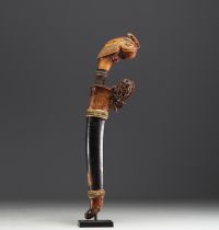 Indonesia - Beautiful Sewar dagger with carved wooden handle in the shape of a parrot's head.