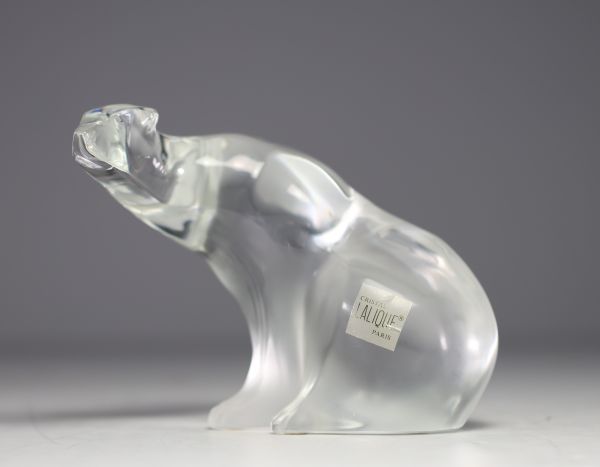 LALIQUE France - Polar bear in crystal.