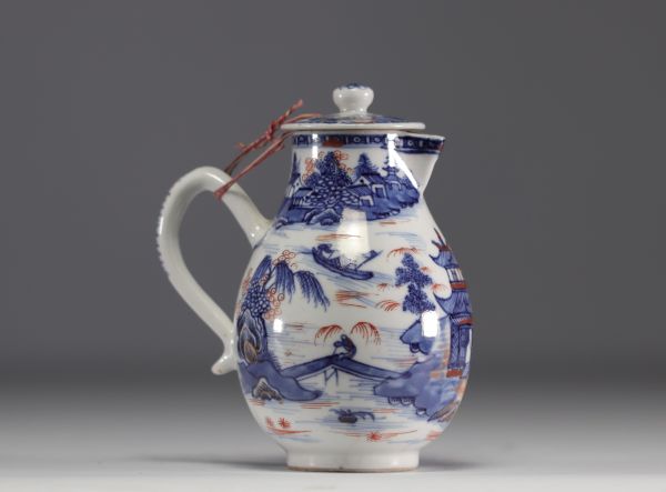 China - white, blue and red porcelain pot decorated with landscapes and figures, Qing period.