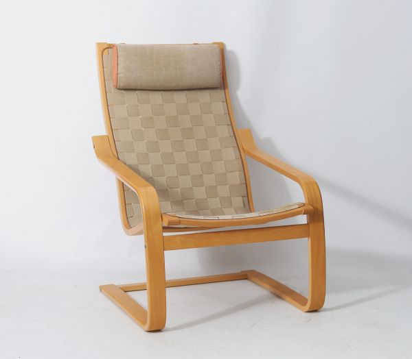 Finn ØSTERGAARD (1946- ) attr. to - Wooden chair with interlaced straps for Skippers Møbler, Denmark, 1970.