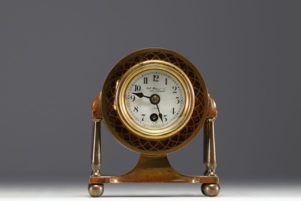 Small Art Nouveau Jugendstil desk clock in brass and rosewood veneer, Germany circa 1900-20.