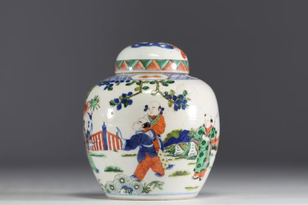 China - Covered ginger pot in green family polychrome porcelain with figures.