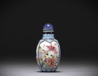 China - Snuffbox in multi-layered glass with painted and enamelled decoration - Qianlong