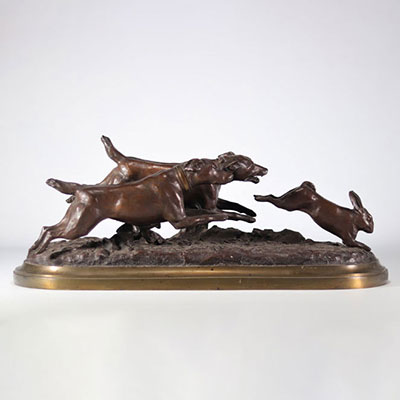 Bronze statue of hunting dogs chasing a hare from the 19th century