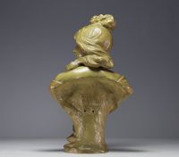 A.H. NELSON (XIXe-XXe siècle) pour GOLDSCHEIDER - Buste de femme en terre cuite patinée d'époque Art Nouveau, signé.