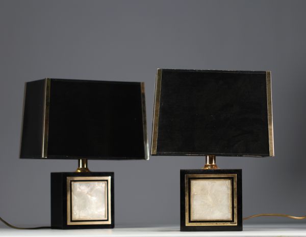 Pair of lamps with lacquer and mother-of-pearl decoration, gilded brass in the Maison Charles style, circa 1970-80.