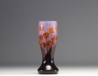 Charles SCHNEIDER (1881-1953), cherry vase in multi-layered glass.