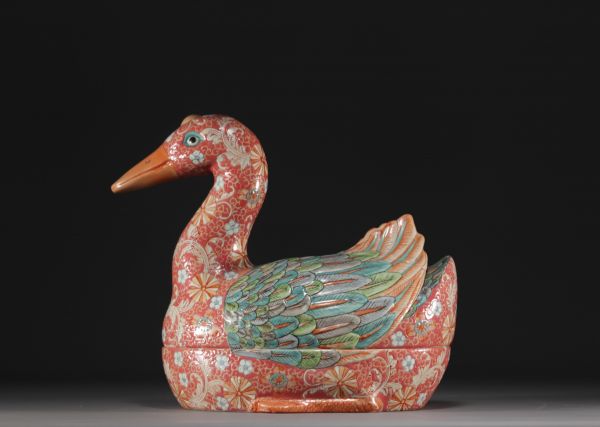 China - Duck-shaped famille rose porcelain soup tureen.