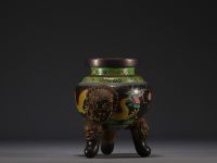 China - Cloisonné incense burner decorated with Fô dogs and dragons.