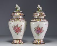 Pair of Samson porcelain vases in the ‘Compagnie des Indes’ style, 19th century