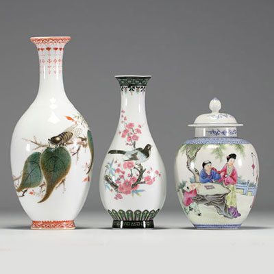 China - Set of two vases and a covered pot in polychrome porcelain, Republic period.