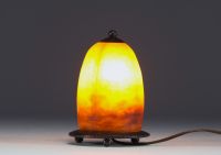 DEGUÉ, David GUERON (1892-1950) Art Nouveau night light in colored clouded glass, hammered metal foot, signed.