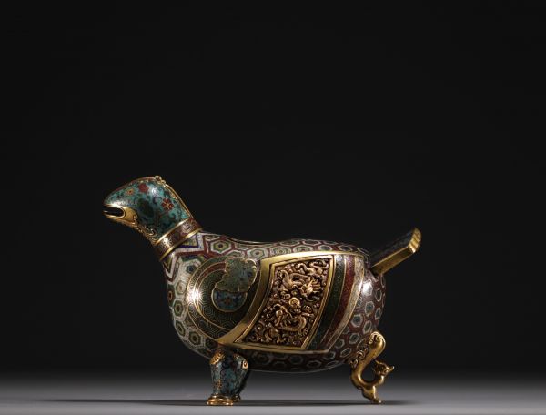 China - Bird-shaped cloisonné bronze perfume burner decorated with dragons, 18th century.