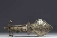 India - Burma - Solid silver Betel box in the shape of a sitar topped by a peacock, 19th century.