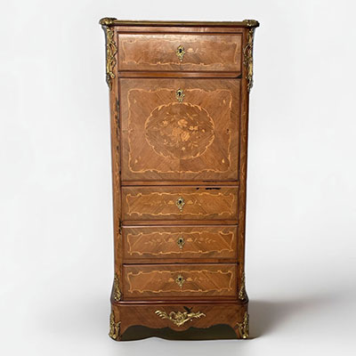 Marquetry furniture with a flower design in the center