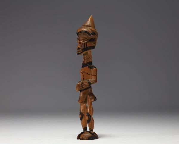 DRC - BENA LULUA statuette, early 20th century.