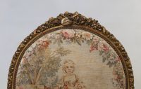 Important ensemble de mobilier de salon en bois sculpté et doré, tapisserie fine d'Aubusson comprenant un canapé et une suite de quatre fauteuils bergères, XIXème.