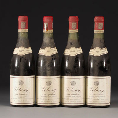 Set of 4 bottles of Volnay 