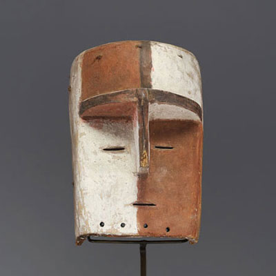 Gabon - Adouma mask, first half of the 20th century.