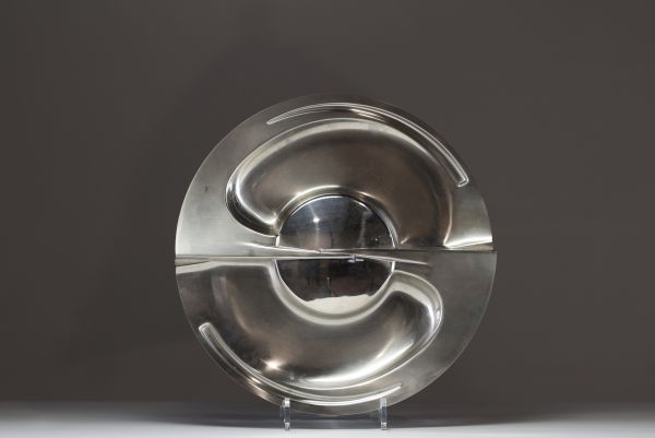 Alessi d'après Carmelo CAPPELLO (1912-1996) Plateau en métal argenté, vers 1980.