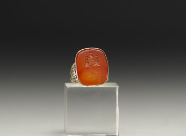 Silver ring with heraldic seal in carnelian agate, late 19th century.