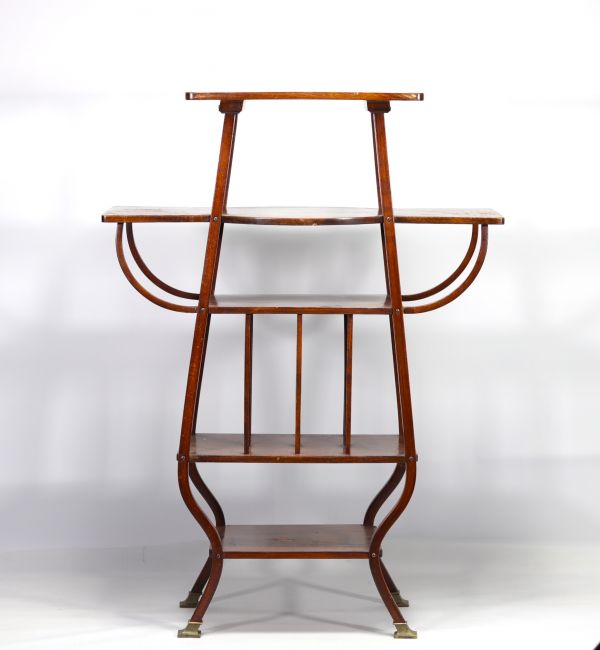 Michel THONET (1796-1871) étagère Art Nouveau (N° 32) pieds en bronze.