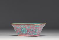 China - Famille rose porcelain bowl decorated with flowers.