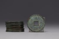 China - set of sixteen sapèques, bronze coins dating from the 17th century