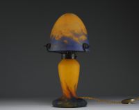 MULLER Frères Lunéville - Art Nouveau mushroom lamp in marmorated glass, double signature.