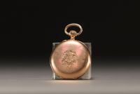 Small 18k gold pocket watch with gold dust cover, gross weight 26.6gr.