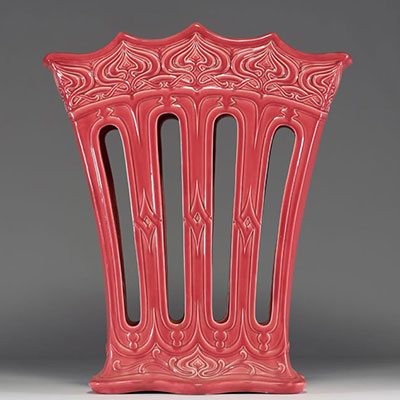 Cane holder in pink Sarreguemines earthenware, Art Nouveau period, stamped under the piece.