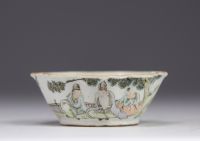 China - Qianjiang cai porcelain bowl decorated with figures.