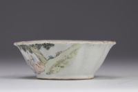 China - Qianjiang cai porcelain bowl decorated with figures.