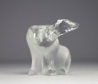 LALIQUE France - Polar bear in crystal.