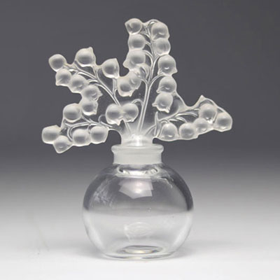 Flacon Lalique avec bouchon en forme de muguet