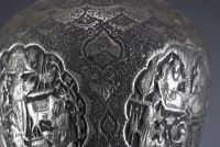 Persia - Very imposing silver-plated metal vase decorated with figures, circa 1900.