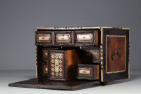 Rare Indo-Portuguese cabinet in wood and bone marquetry, 18th century.