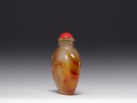 China - Agate snuffbox, stone stopper, Qing period.