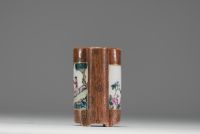 China - A small polychrome porcelain vase with cartouche characters, mark under the piece, 18th century